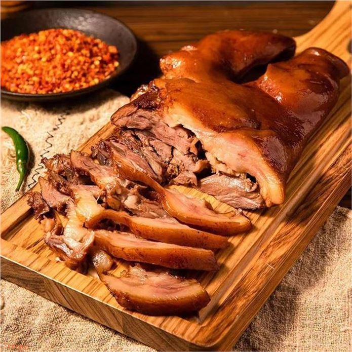 丰泽园 整块原切酱香猪头肉300g領https://u.jd.com/k6vGFMq  拍https://u.jd.com/kGvPoPu  2件起售19.8元折9.9/件 无碎肉色香味俱全 搭配啤酒超绝 味道赞