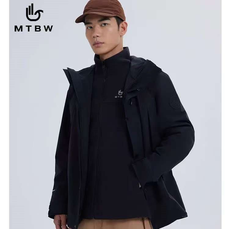 美特斯邦威25秋冬新款户外运动登山服三合一摇粒绒内胆冲锋衣外套 鱼子酱黑 L 175 96A